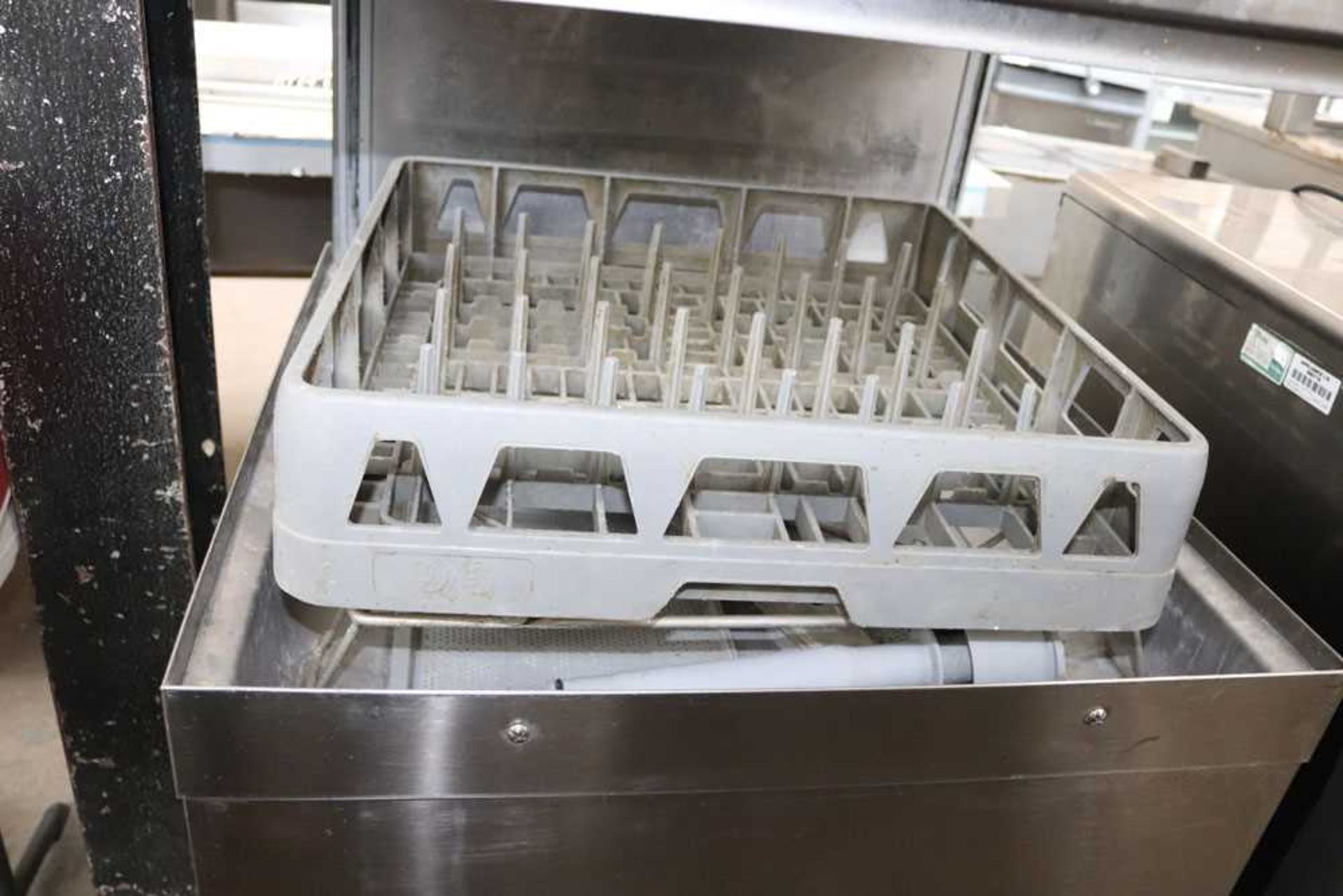 +VAT 61cm MaidAid model D2021 lift top pass through dishwasher - Image 2 of 3