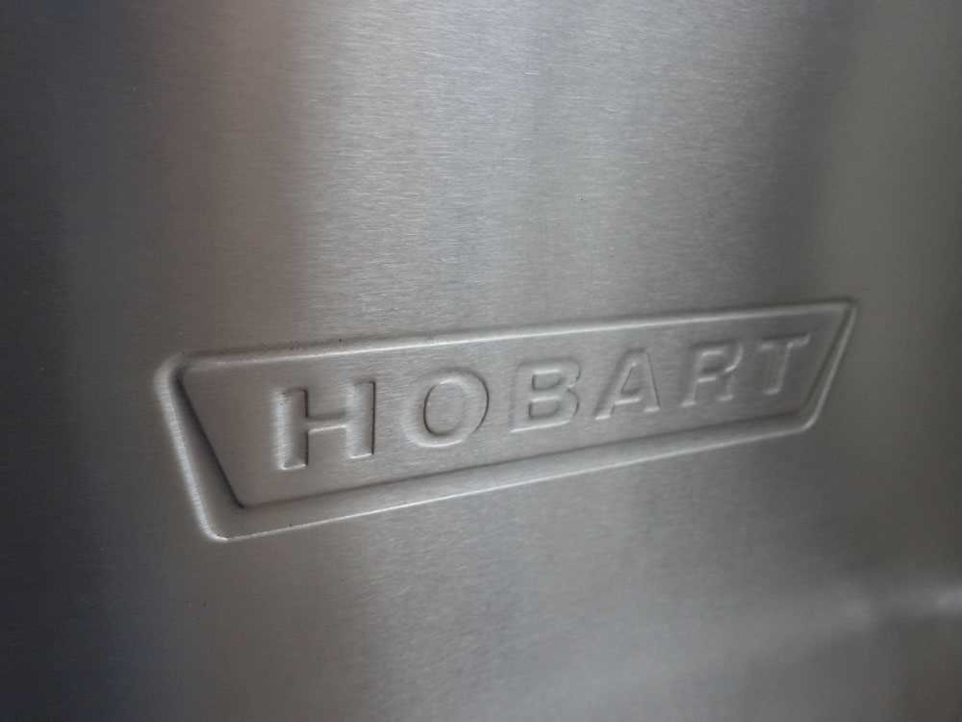 +VAT Hobart 62cm lift up pass through dishwasher - Image 2 of 6