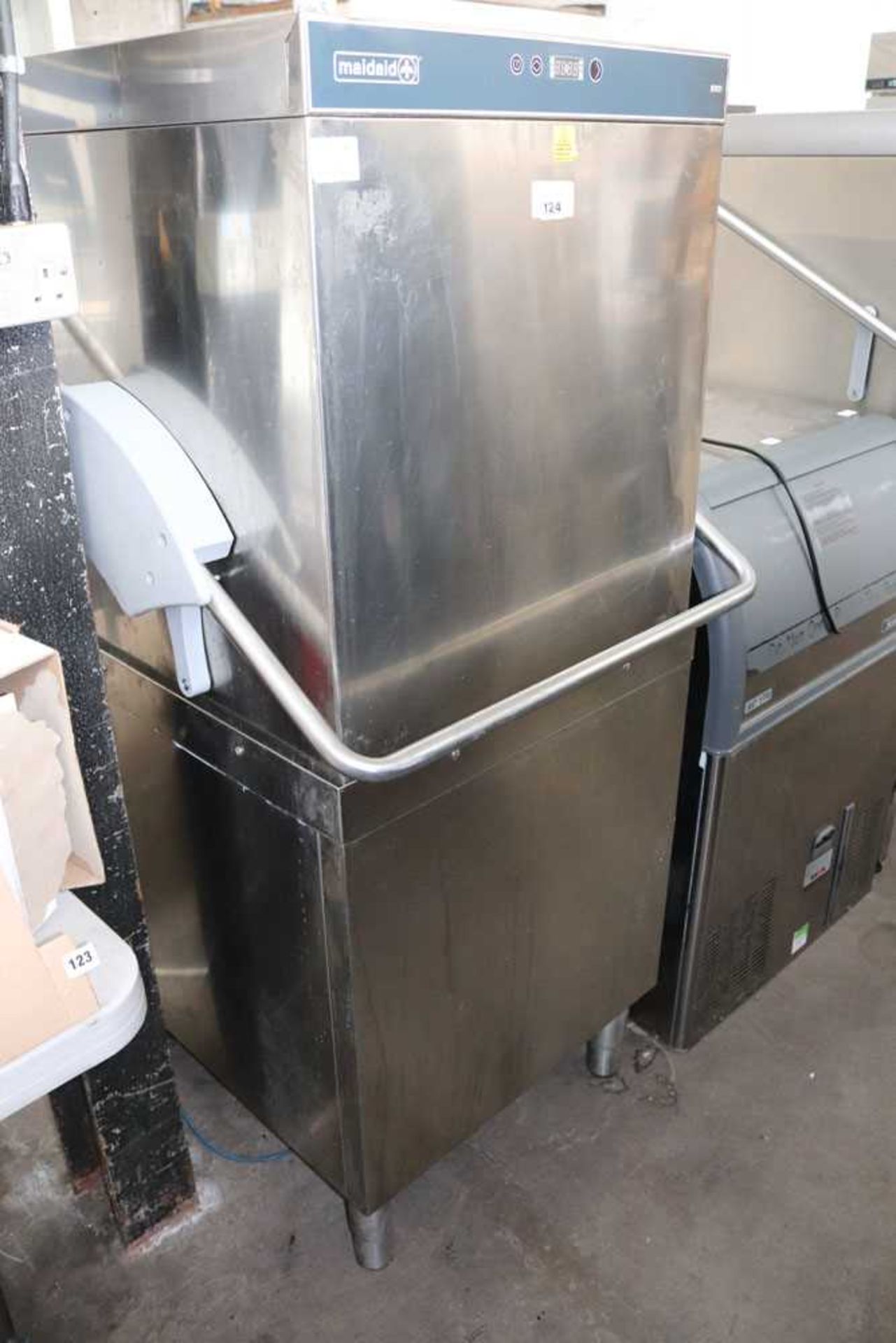 +VAT 61cm MaidAid model D2021 lift top pass through dishwasher