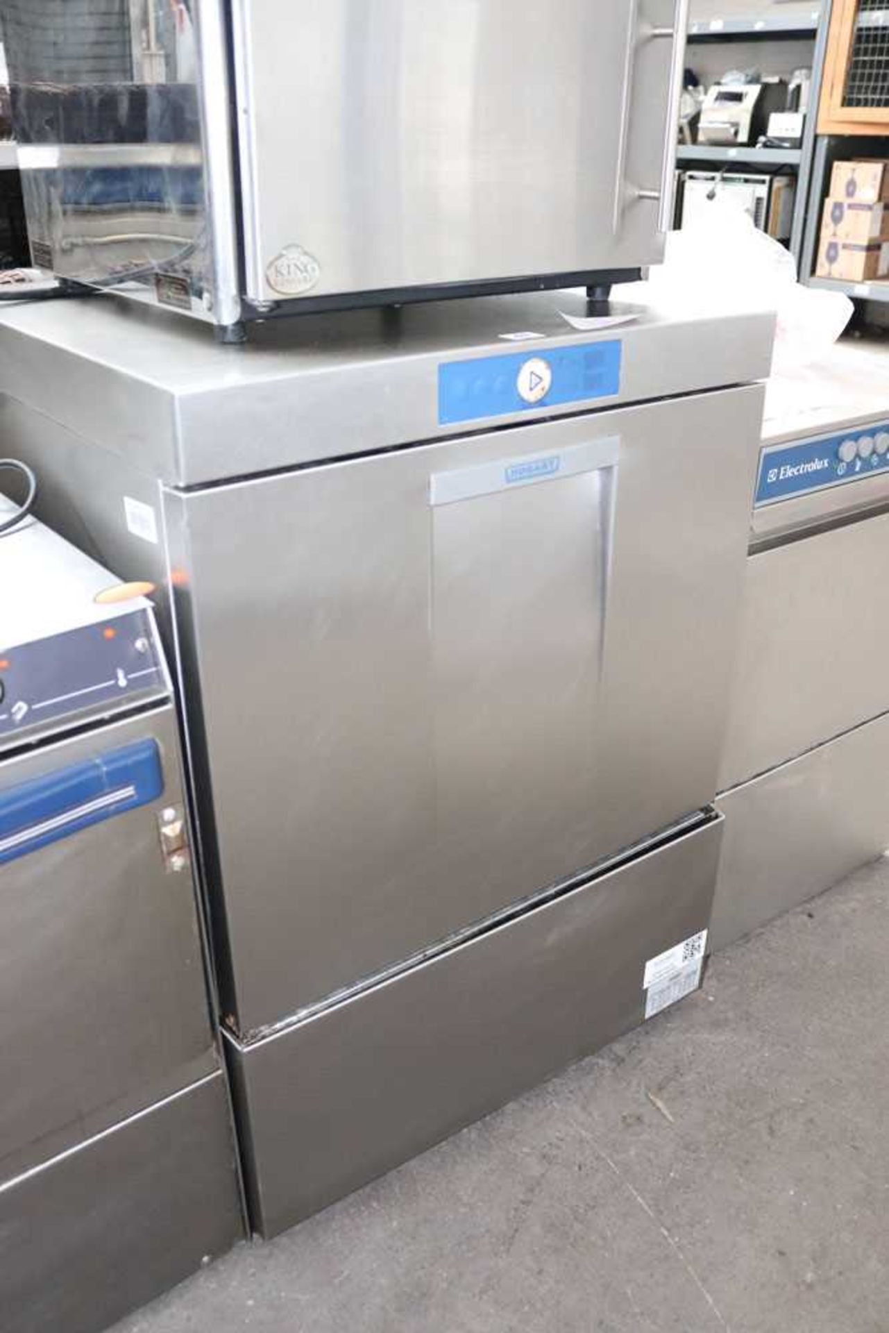 50cm Hobart model FX400-70M under counter dishwasher with built in water softener and 2 trays