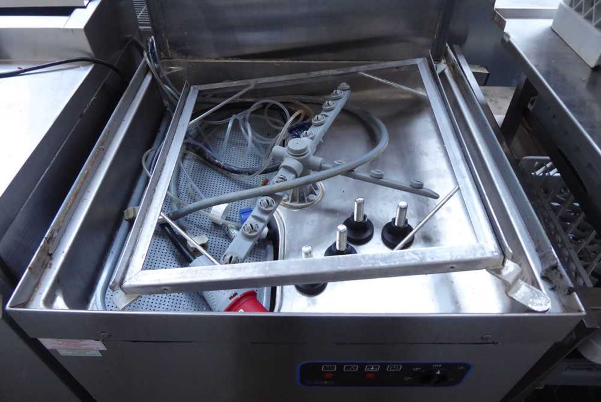 +VAT 65cm Adexa lifft top pass through dish washer with associated draining board and trays - Image 5 of 10