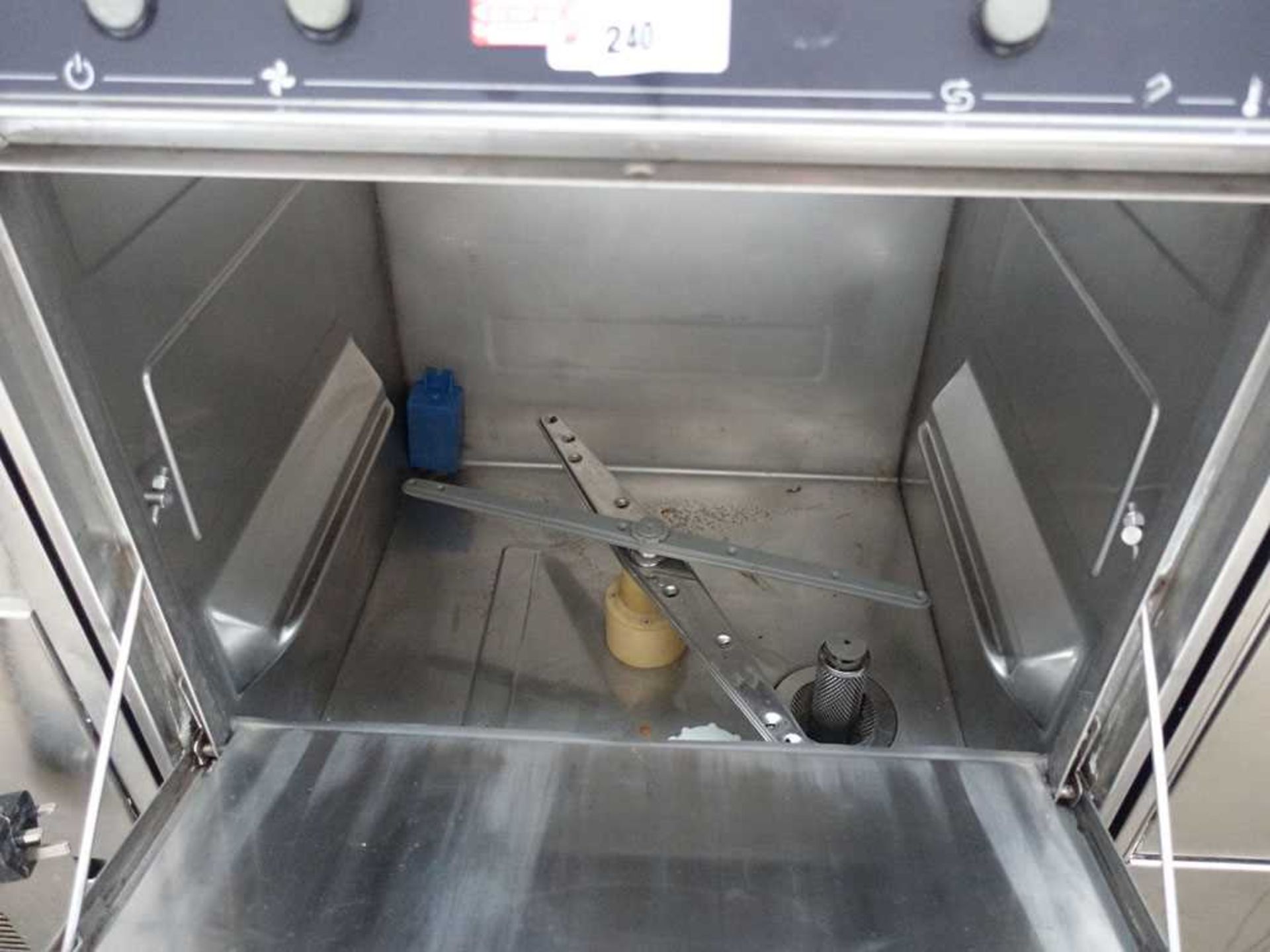 +VAT 57cm DC series under counter drop dishwasher TEST FAIL - Image 2 of 3
