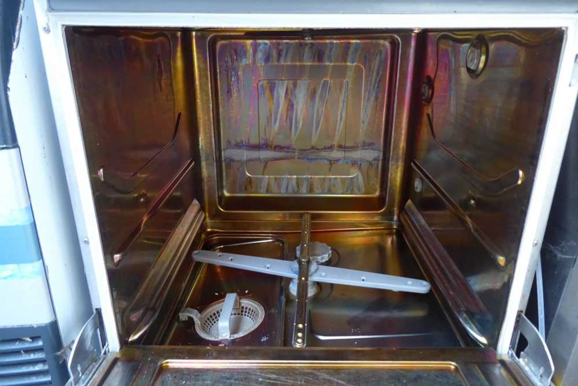 60cm Hobart under counter drop front dishwasher - Image 2 of 2