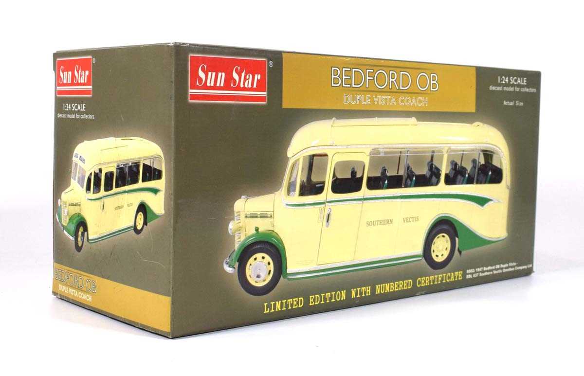 A Sun Star 1:24 scale Bedford OB Duple Vista coach, boxed