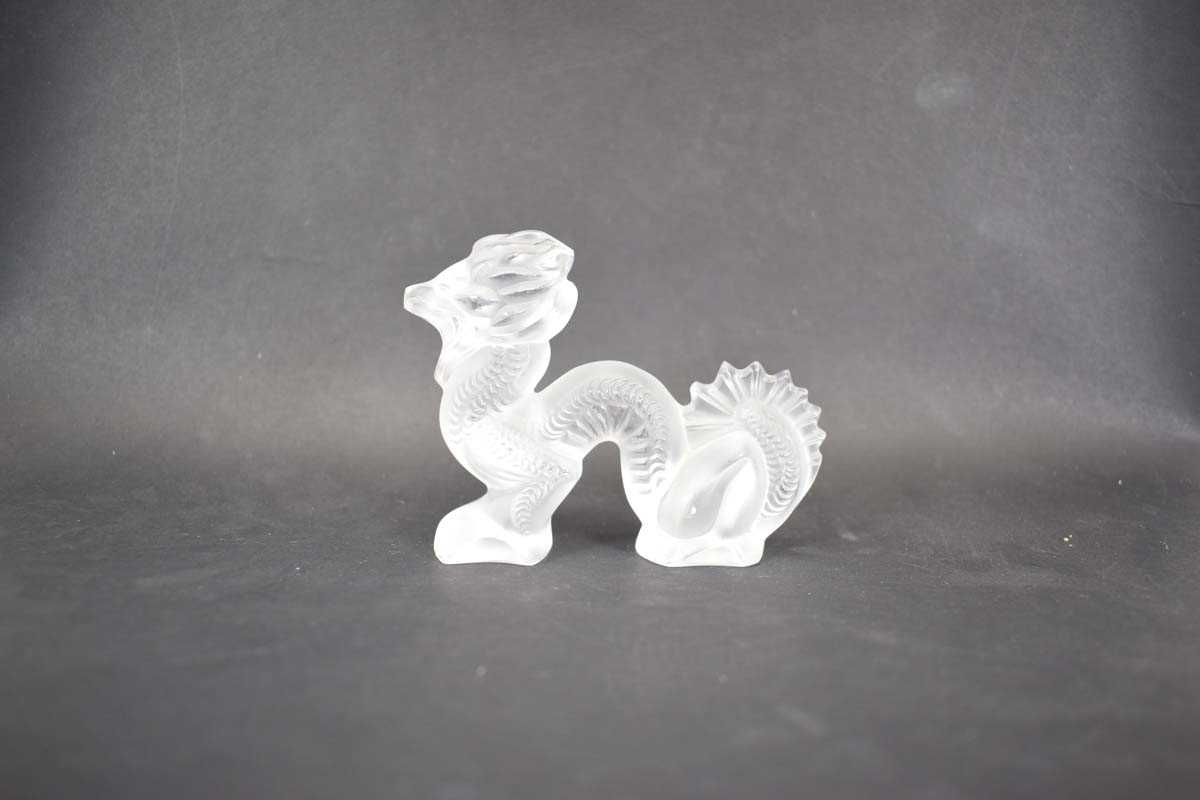 A Lalique frosted glass figure modelled as a dragon, h. 7.5 cm - Bild 3 aus 4