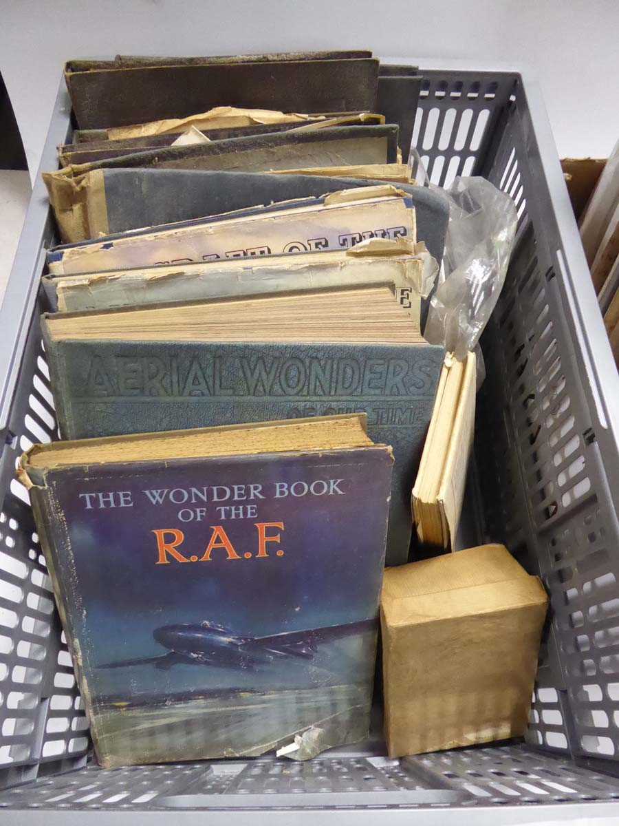 An Archive consisting of books, RAF pilot training notes and a variety of related ephemera including - Bild 2 aus 11