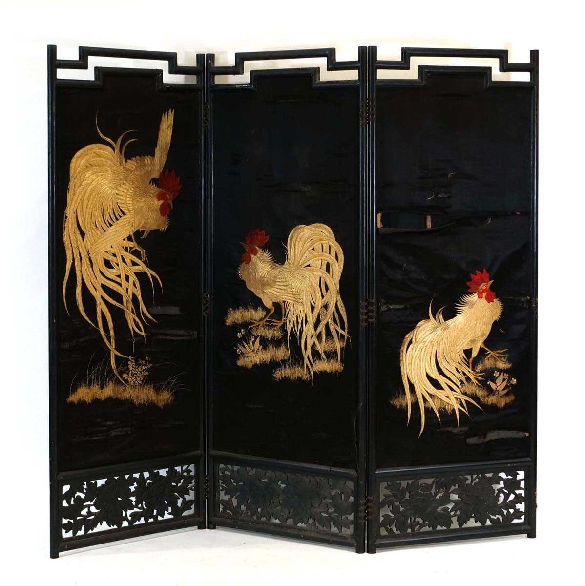 In the manner of the Aesthetic Movement, a late 19th century Chinese Export bamboo three-fold - Bild 2 aus 12
