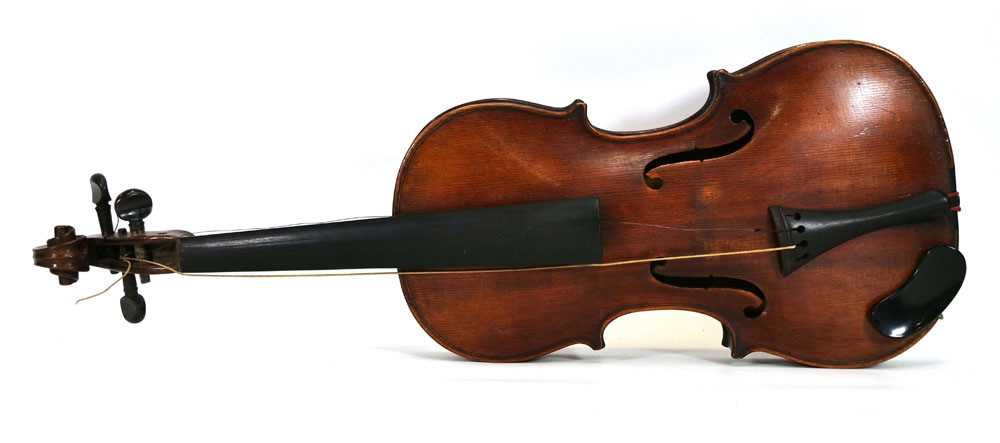 A German violin, c. 1910, together with an associated case - Bild 2 aus 20