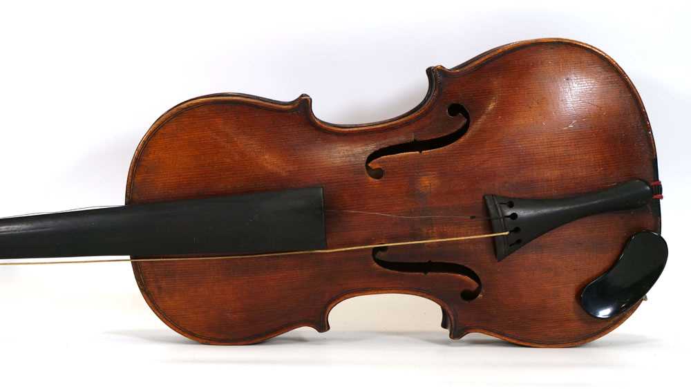 A German violin, c. 1910, together with an associated case - Bild 3 aus 20