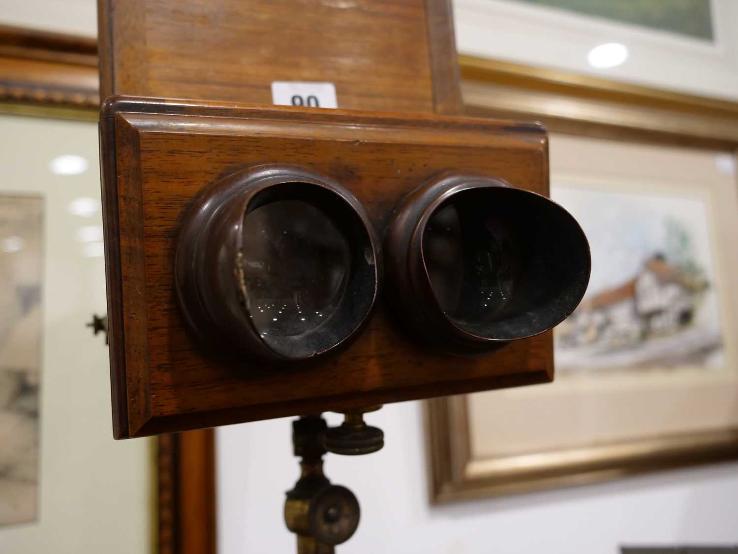 A Negretti & Zambra stereoscopic table viewer, the mahogany box with twin eye shields and ivory - Bild 18 aus 26