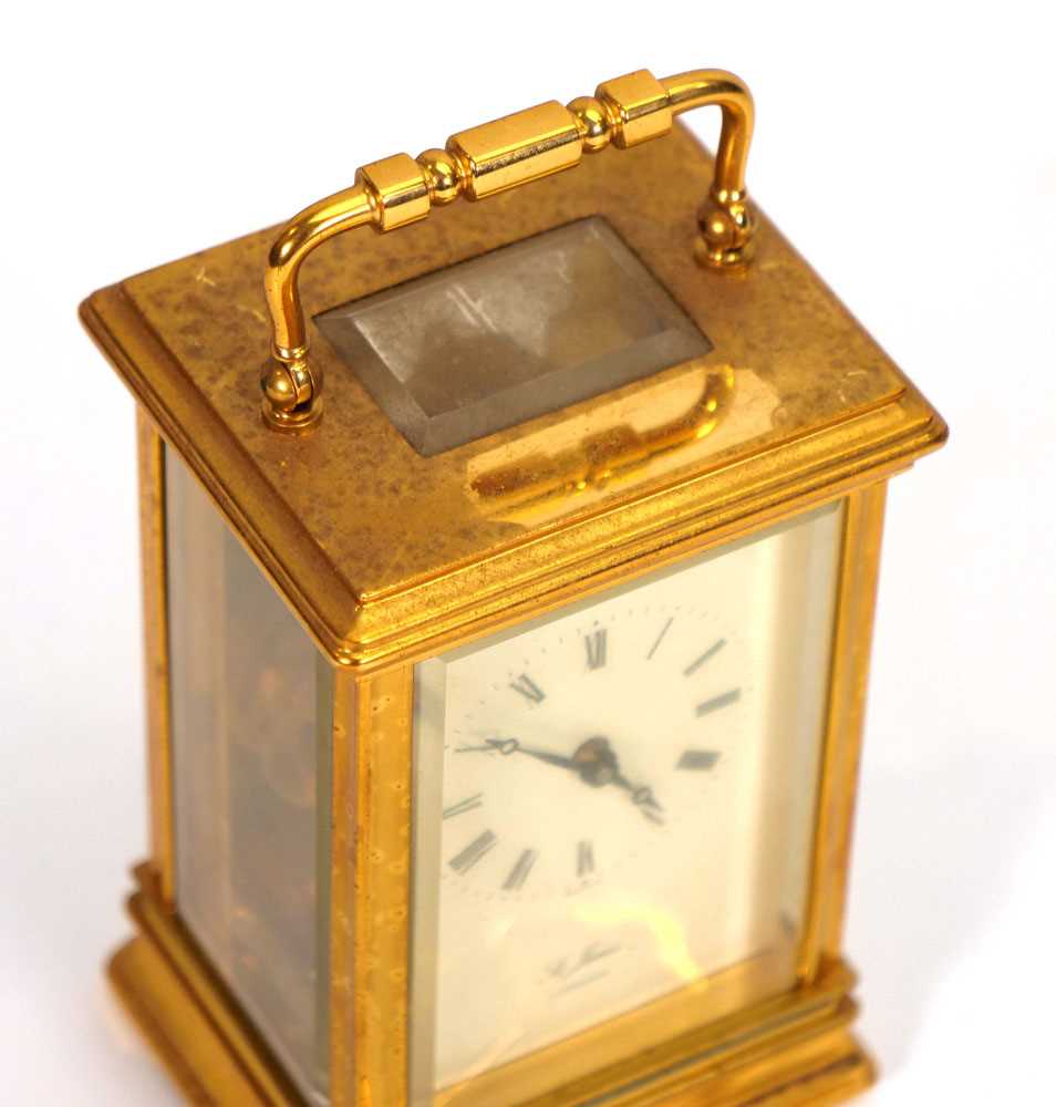 A modern St James of London carriage timepiece in a brass and five-glass case, h. 13 cm excl. - Bild 2 aus 2