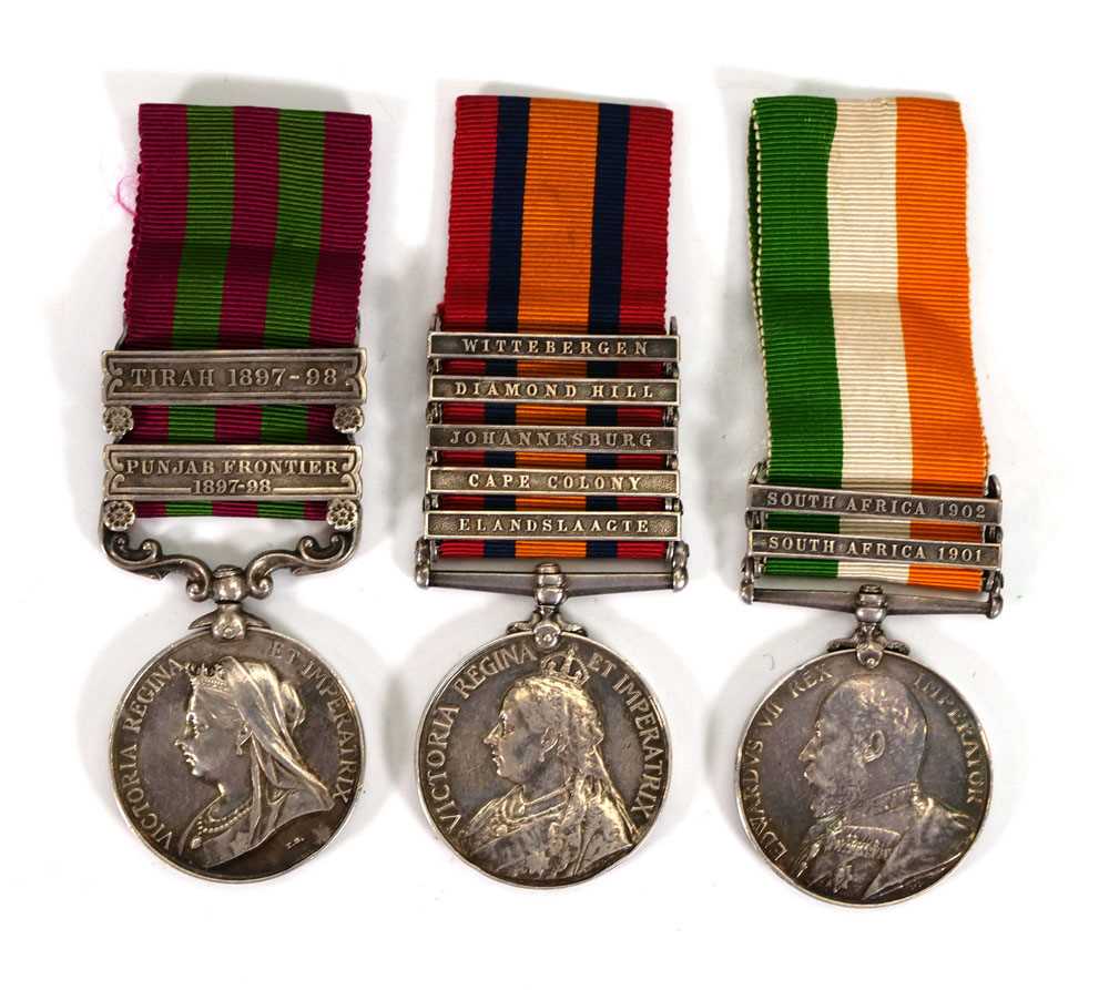 A set of three Indian and Boer War medals including the India 1895 Medal with Tirah and Punjab - Bild 2 aus 2