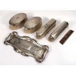 An Edwardian hammered silver dressing table tray, maker CAG, Birmingham 1901, w. 24 cm, 3 ozs,
