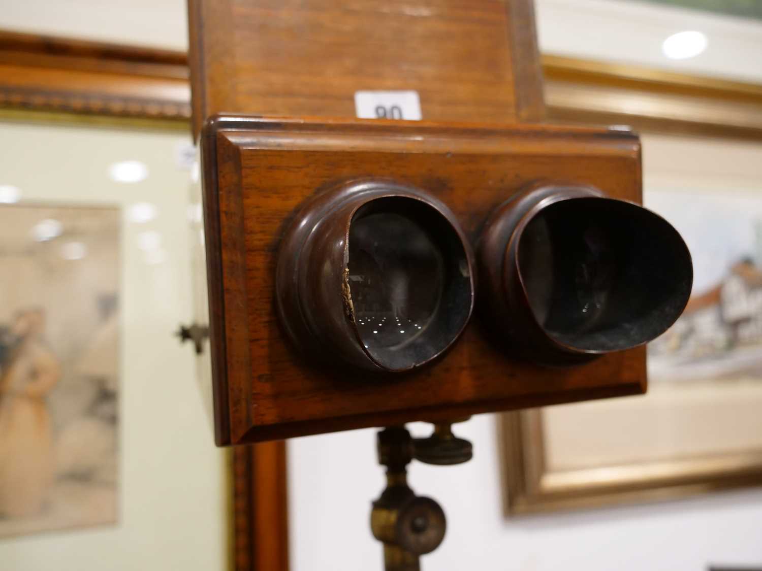 A Negretti & Zambra stereoscopic table viewer, the mahogany box with twin eye shields and ivory - Bild 13 aus 26