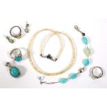 A Sarah Bennett silver bracelet set amazonite, green prehnite and blue topaz, l. 19 cm, a similar