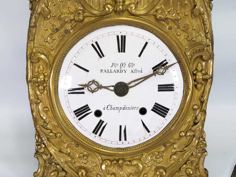 A 19th century French Comtoise wall clock, the enamelled face inscribed 'Alfred Pallardy, a - Bild 4 aus 6