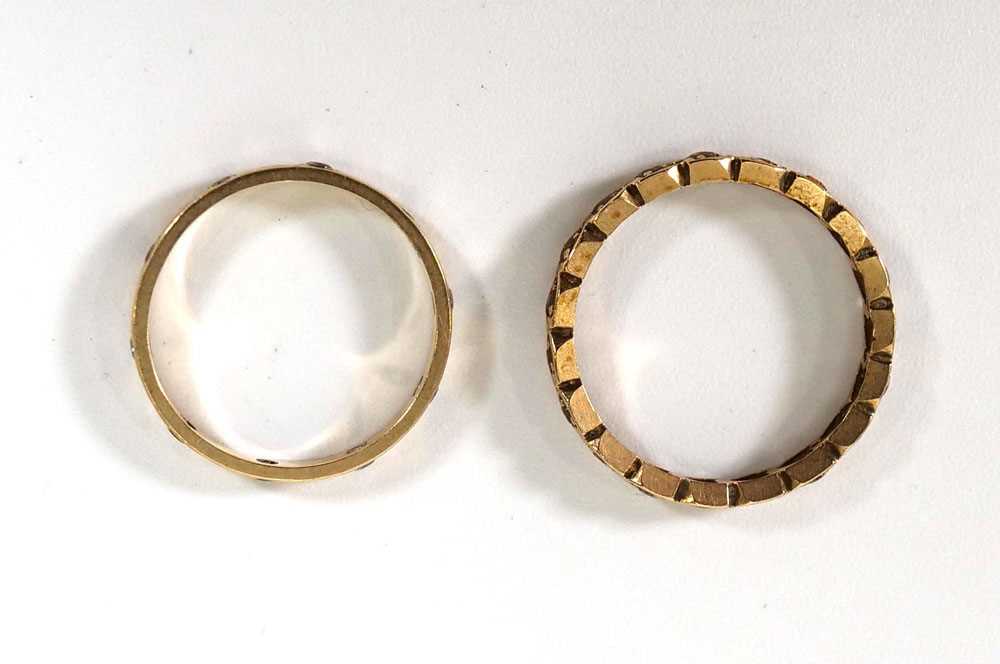 Two 9ct yellow gold eternity ring set paste, ring sizes N and Q, overall 3.3 gms (2) - Bild 2 aus 2