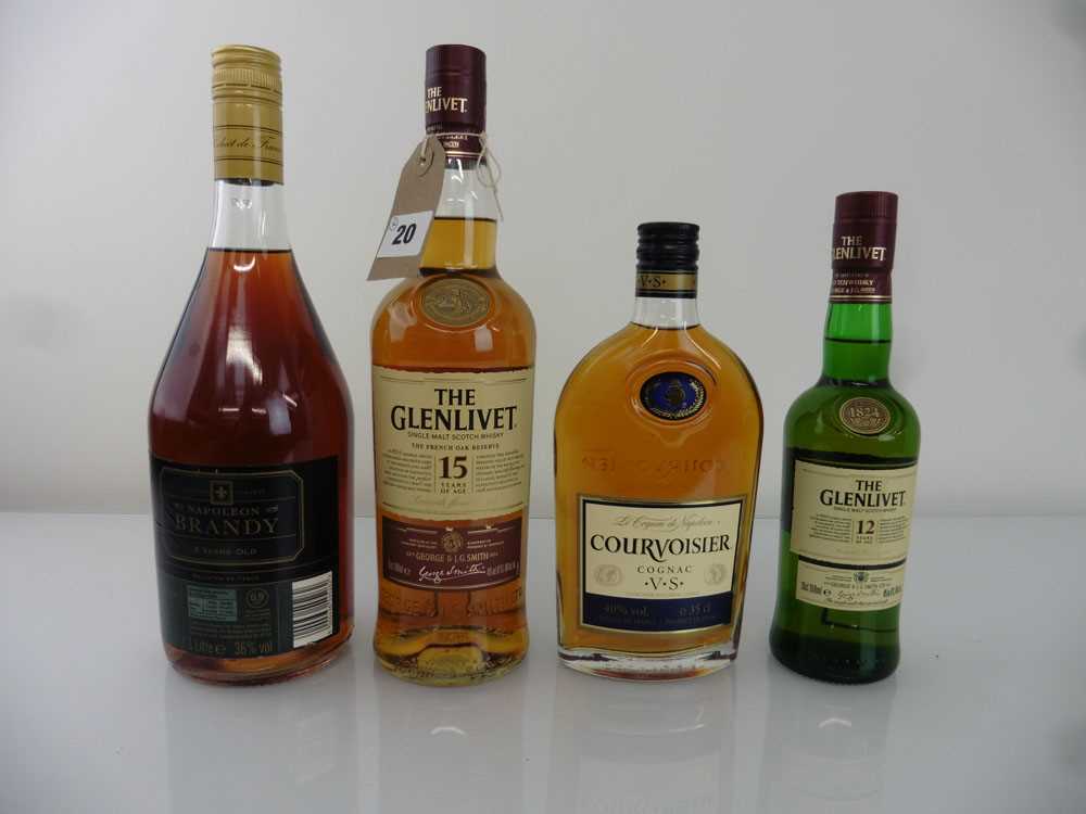 4 various bottles, 1x The Glenlivet 15 year old French Oak Reserve Single Malt Scotch Whisky 40%