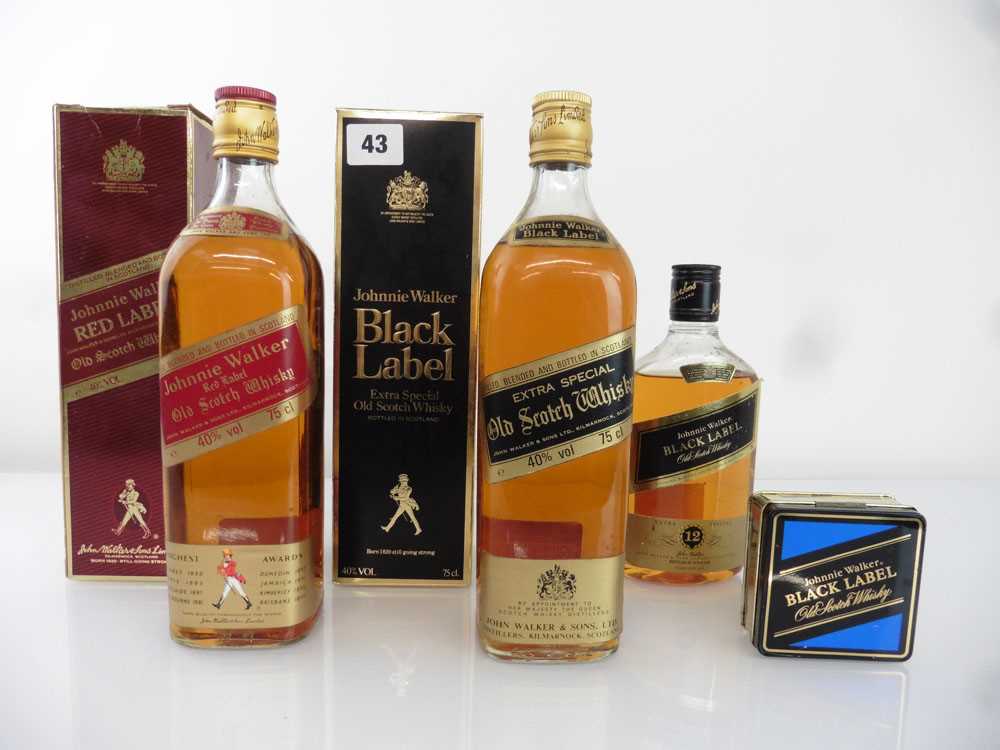 3 various old bottles of Johnnie Walker old Scotch Whisky circa 1980's, 1x Red Label with box 40%