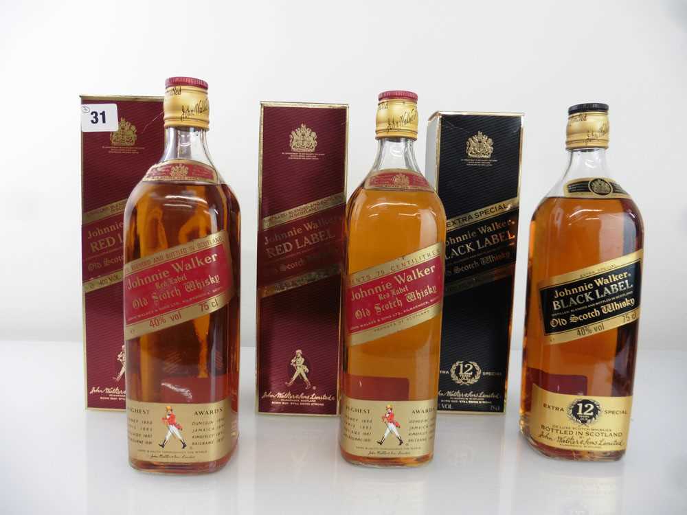 3 old bottles of Johnnie Walker Old Scotch Whisky with boxes, circa 1980s 1x Black Label Extra