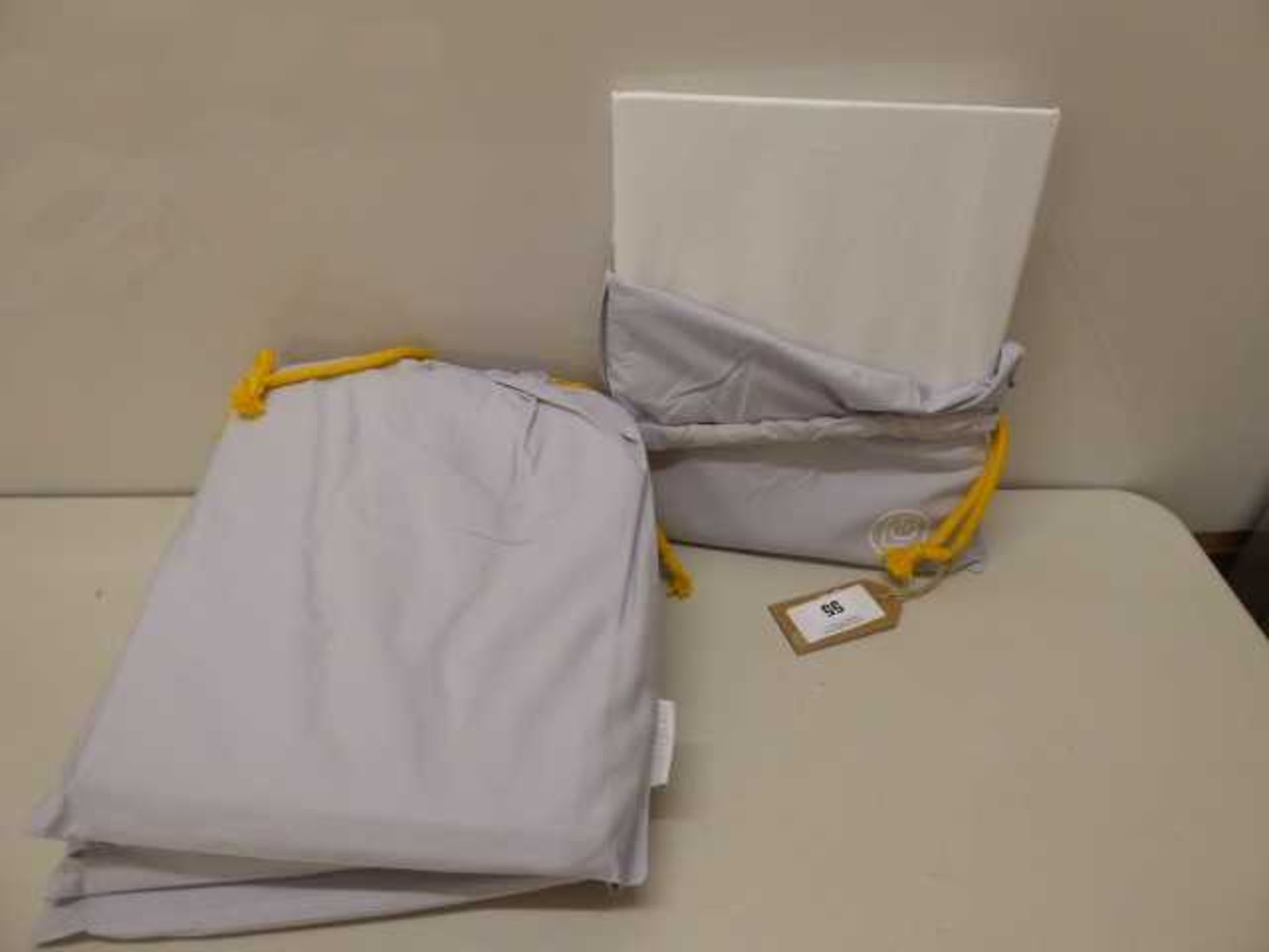 +VAT 5 x single duvet covers in white Egyptian cotton percale