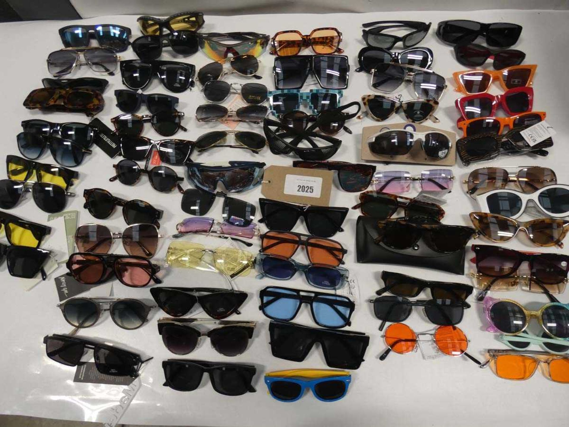 +VAT Large selection of loose sunglasses