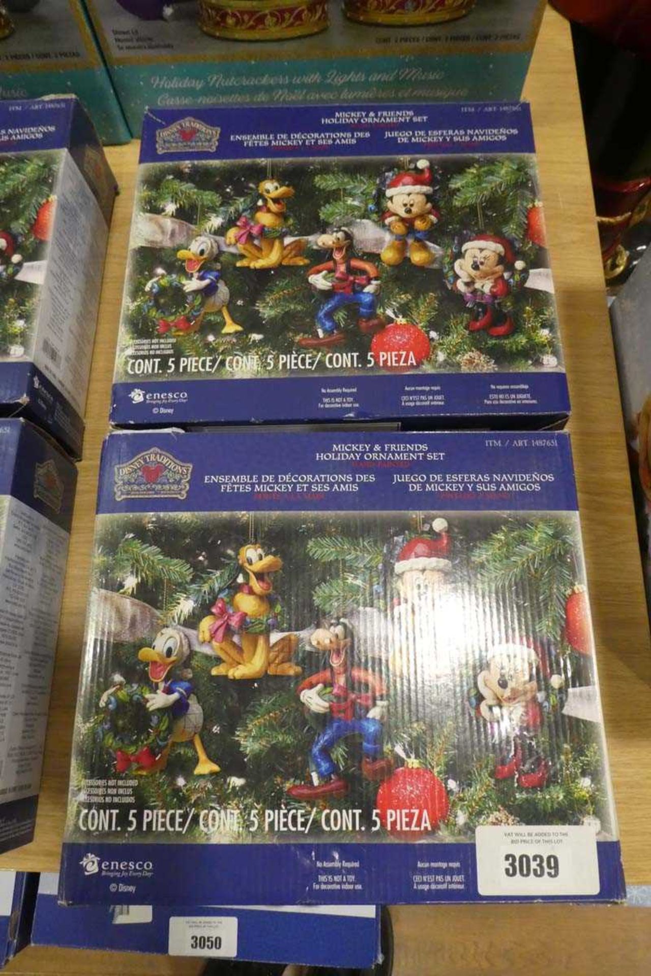 +VAT 2 Disney Traditions Mickey & Friends holiday ornament set