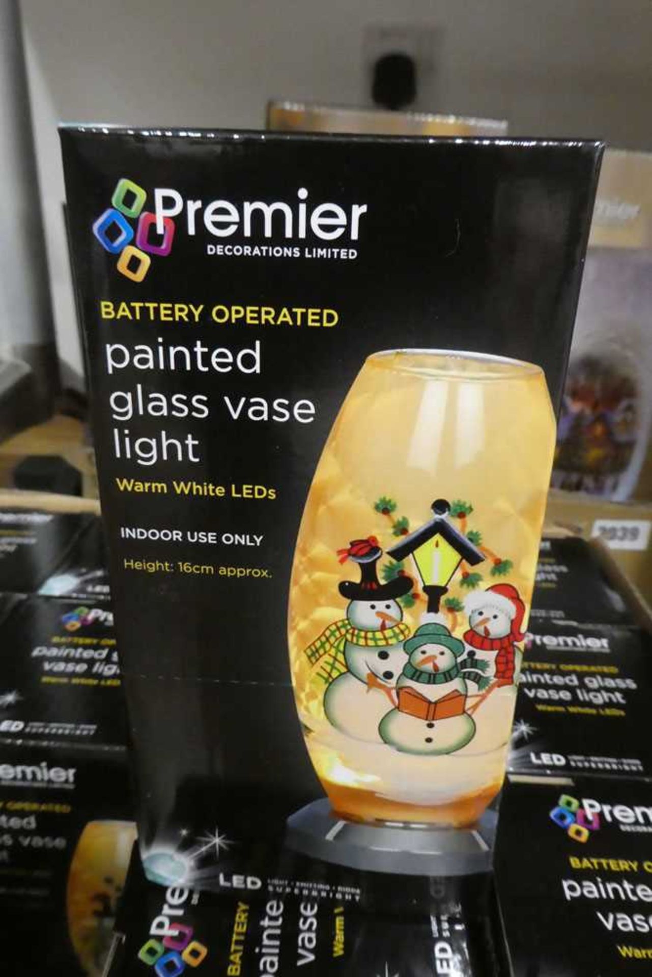 12x battery operated Christmas glass vase light. - Image 2 of 2