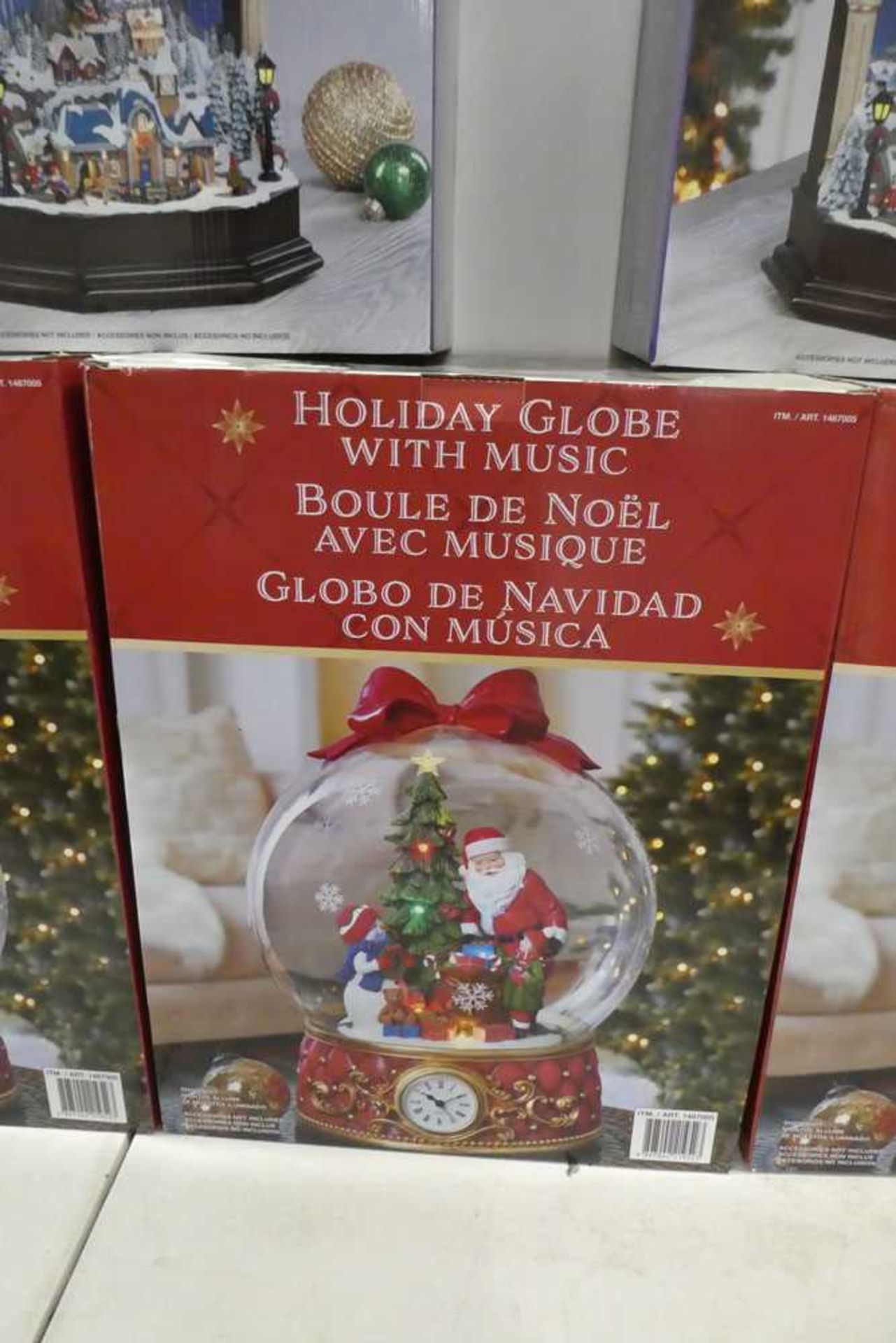 +VAT Holiday Globe with Music