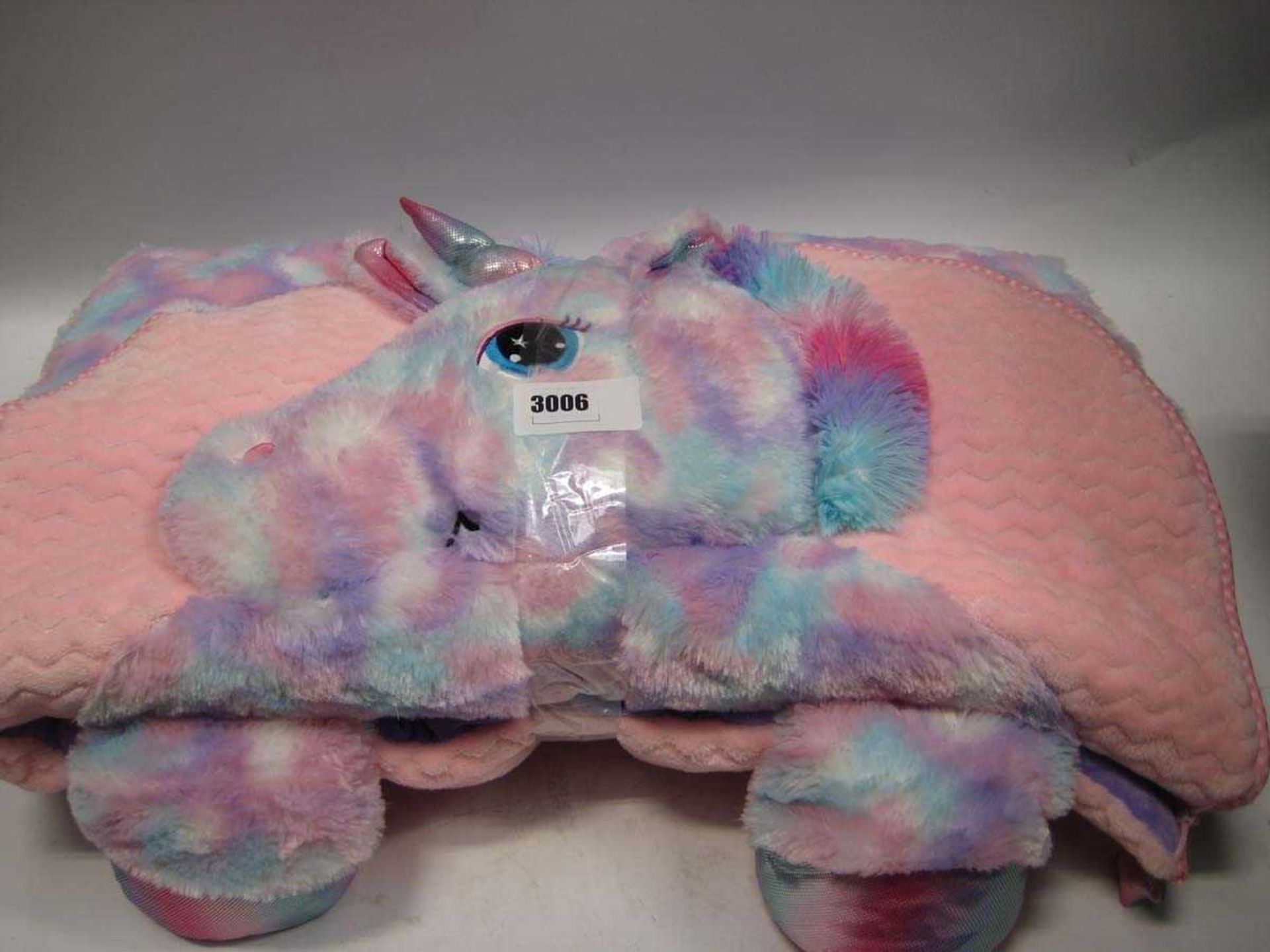 +VAT A Children's Unicorn Sleeping Bag.