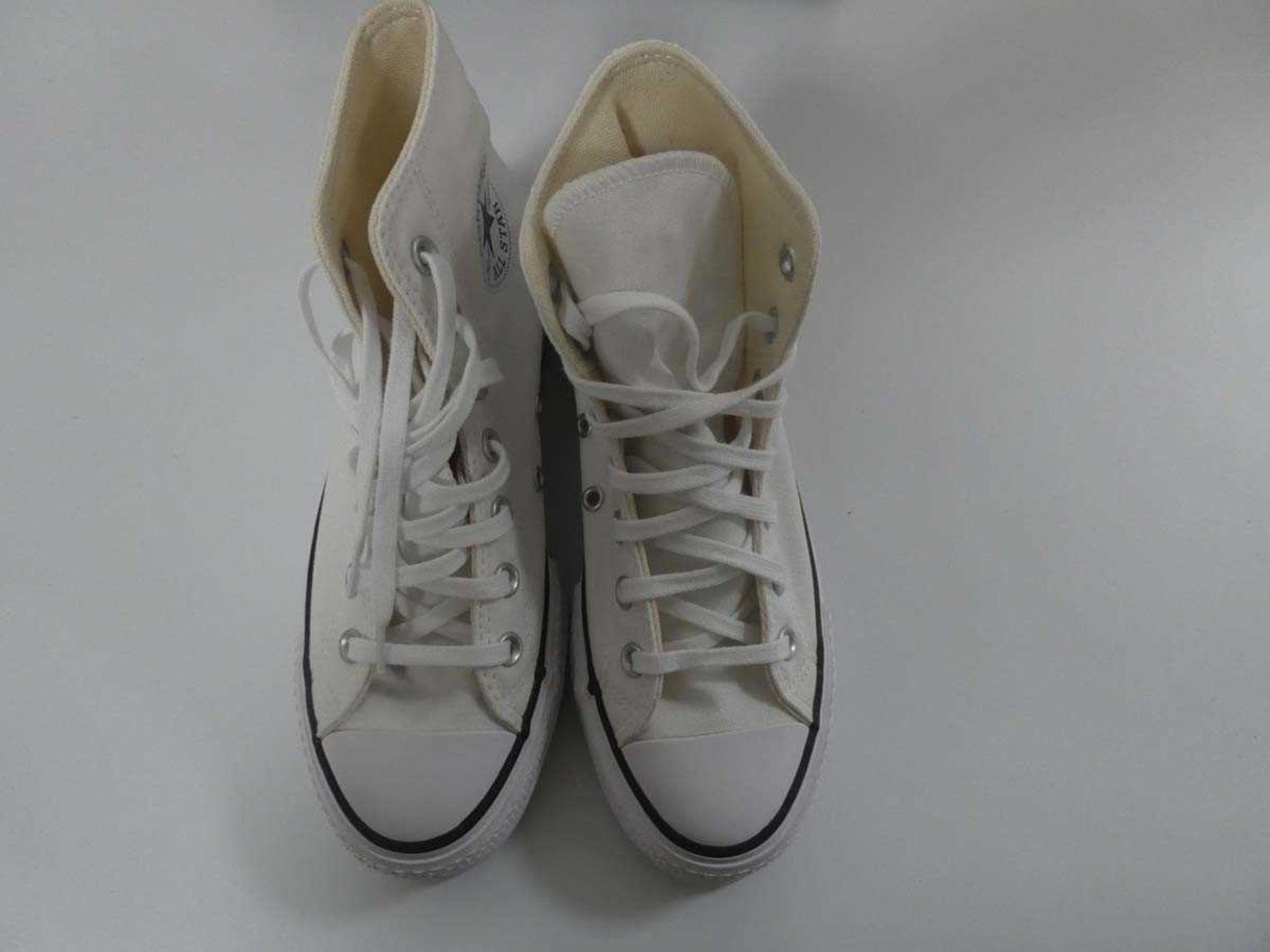 +VAT Boxed pair of Converse lift hi chunky platform shoes in white / black size UK4.5 - Image 2 of 4