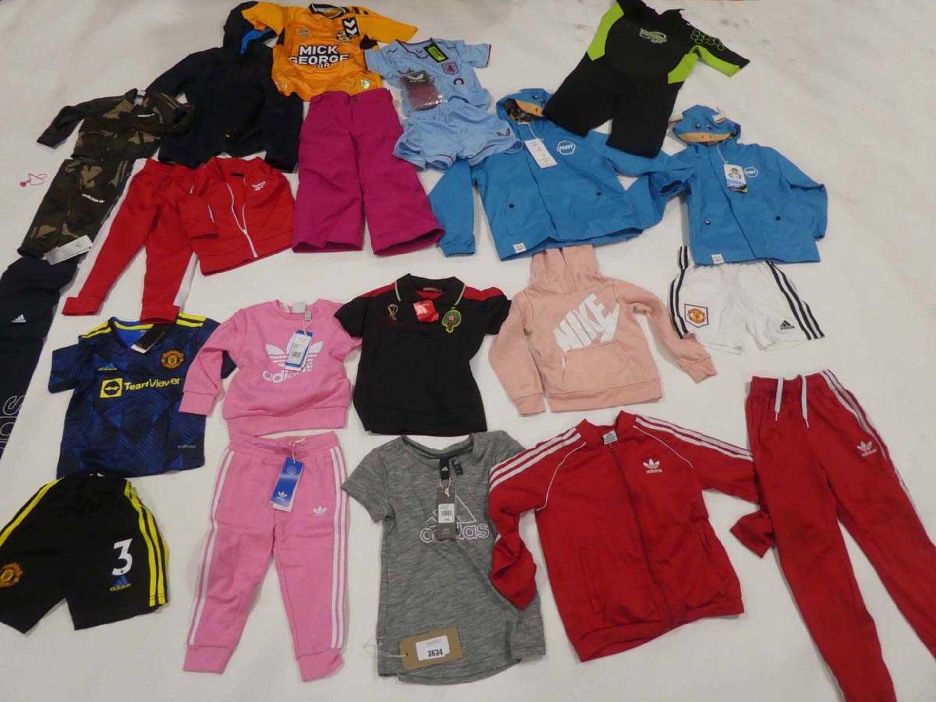 Selection of children's sportswear to include Adidas, Nike, Reebok, etc