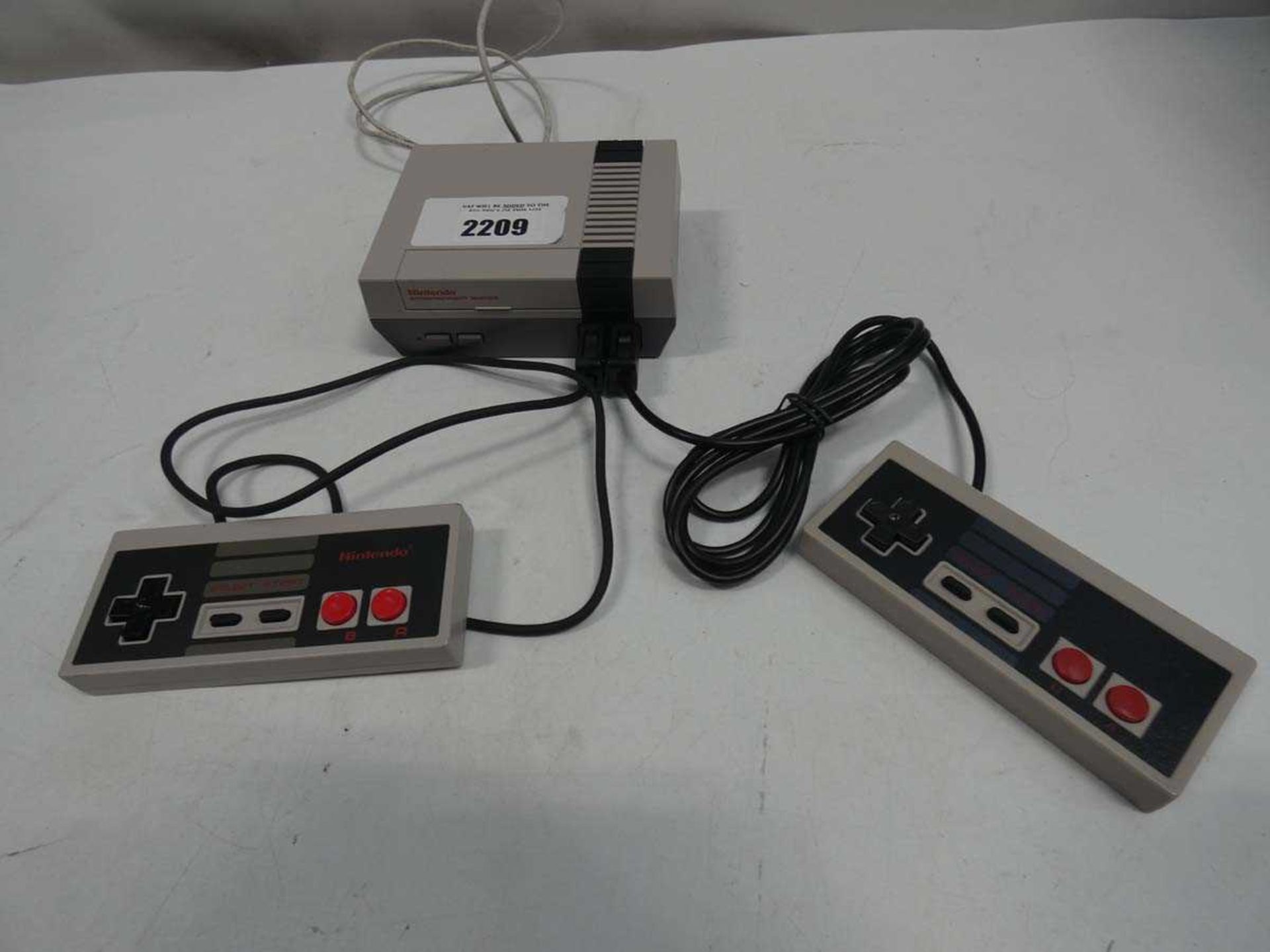 +VAT Nintendo Classic Mini with 2 controllers