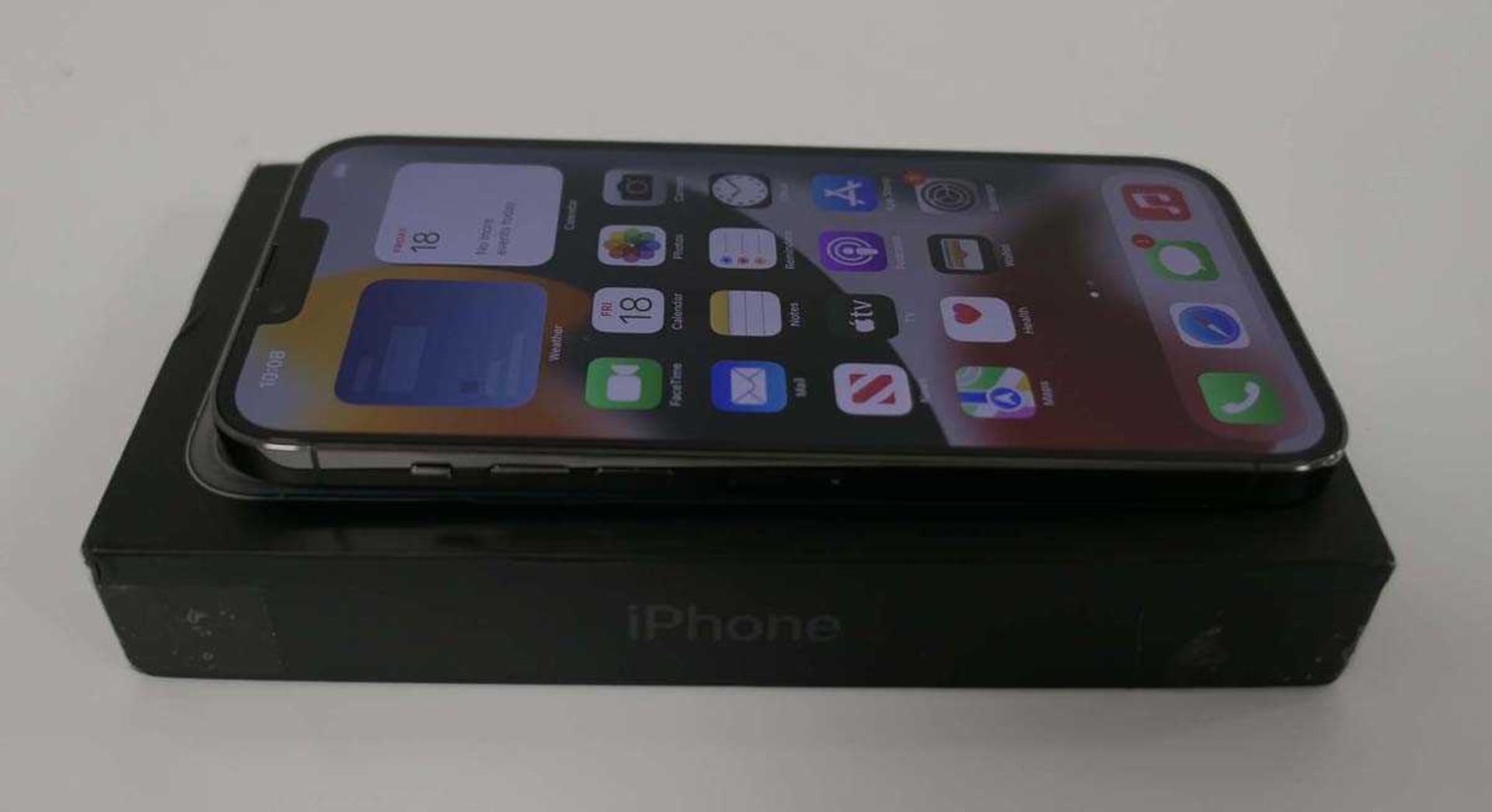 +VAT iPhone 13 Pro Max 1TB A2643 Graphite smartphone with box and cable