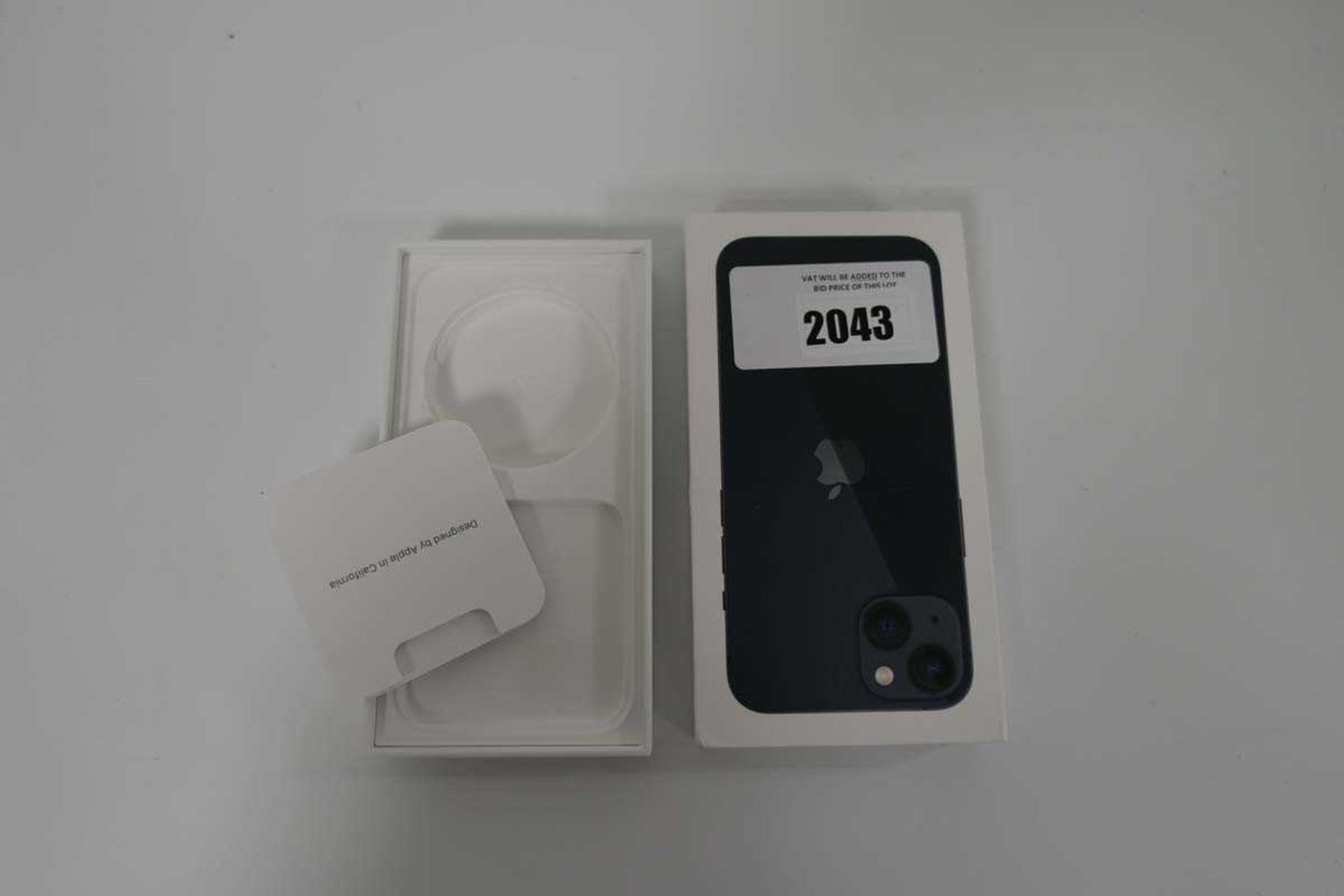 +VAT iPhone 13 128GB A2633 Midnight smartphone with box - Image 3 of 3
