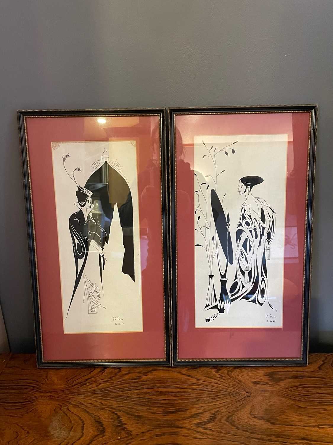 Pair of black and white fashion prints of elegant ladies in the manner of Aubrey Beardsley - Bild 2 aus 6