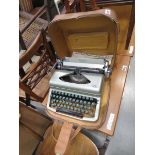 Royal travelling typewriter