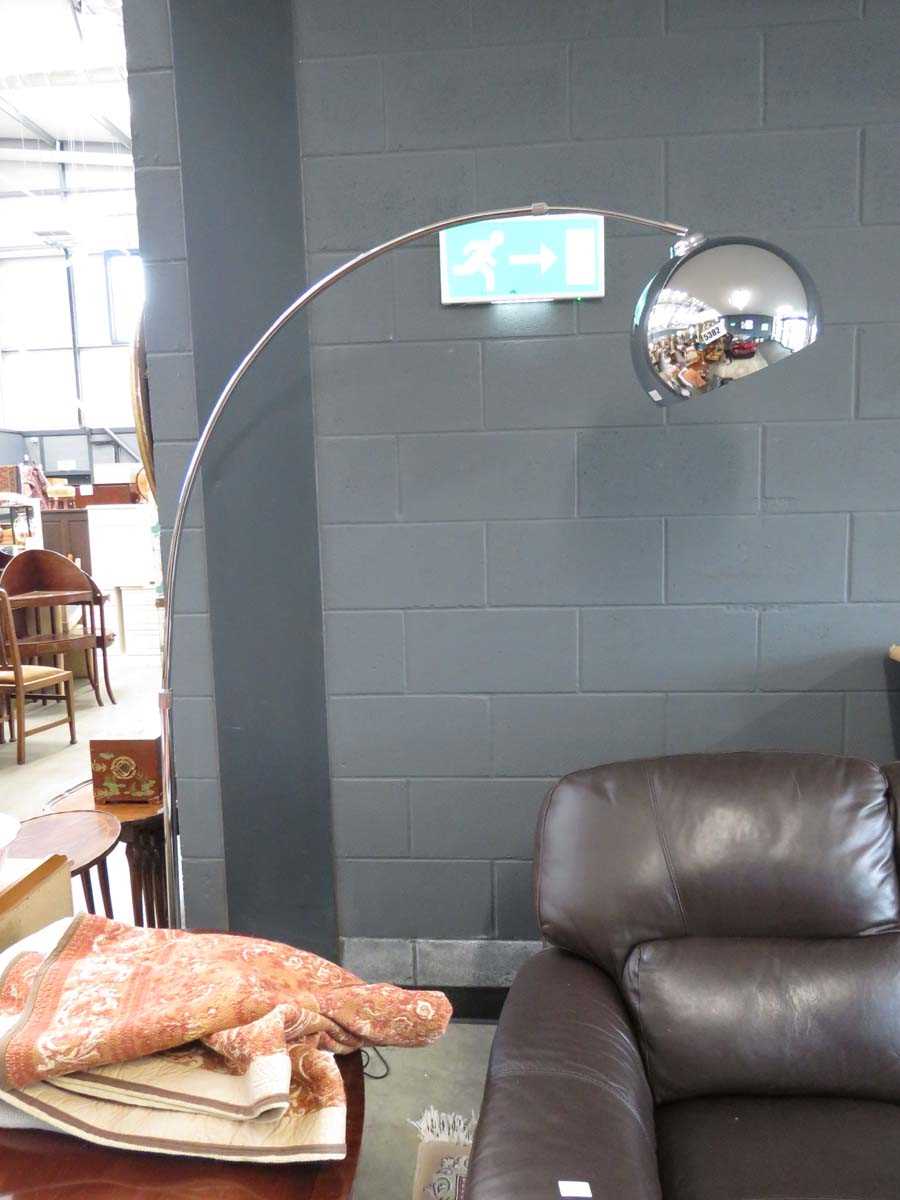 Chromed arch lamp