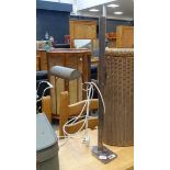 Metal adjustable desk lamp