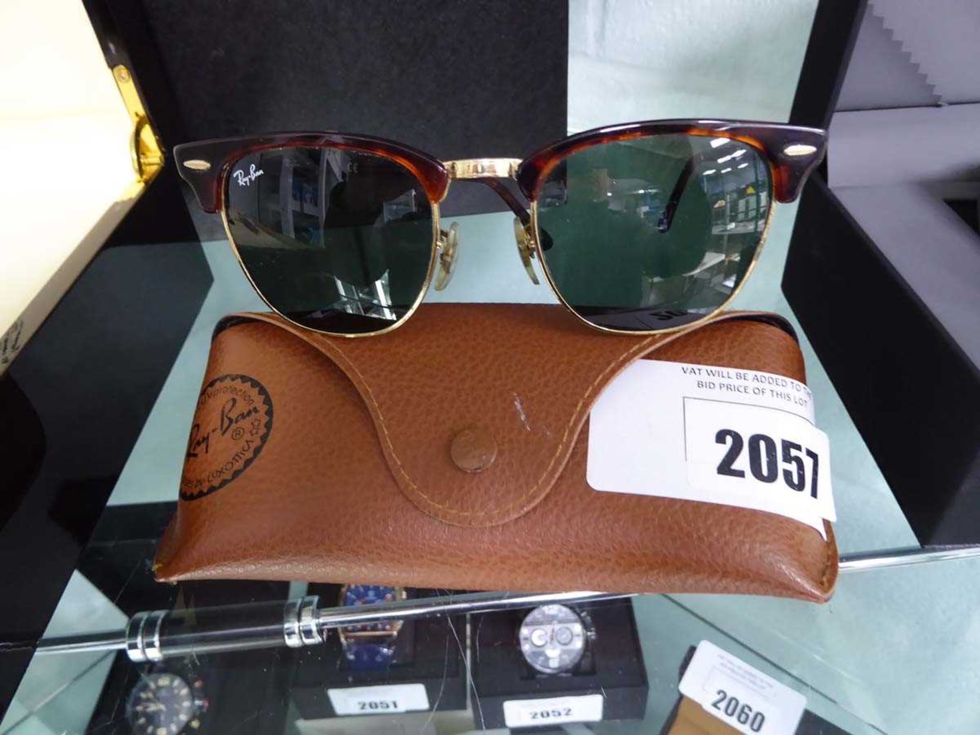 +VAT Pair of Ray-ban sunglasses with hard case