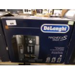 +VAT De'Longhi Magnifica S Smart coffee machine, boxeed