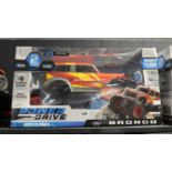 Power drive rock climber remote control vehicle
