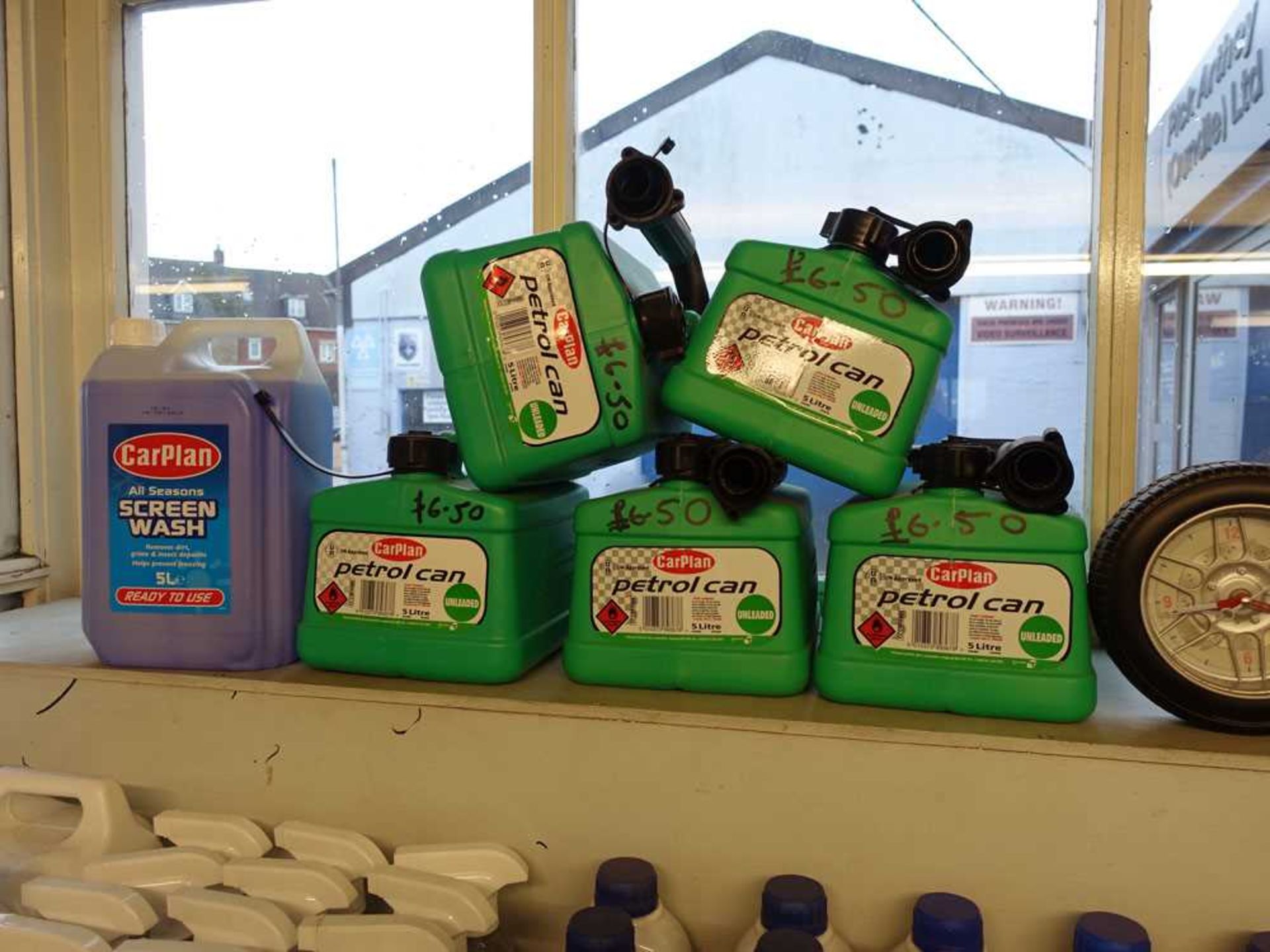 +VAT Large selection of vehicle consumables incl. anti freeze and coolant, de-icer, deionised water, - Image 4 of 6