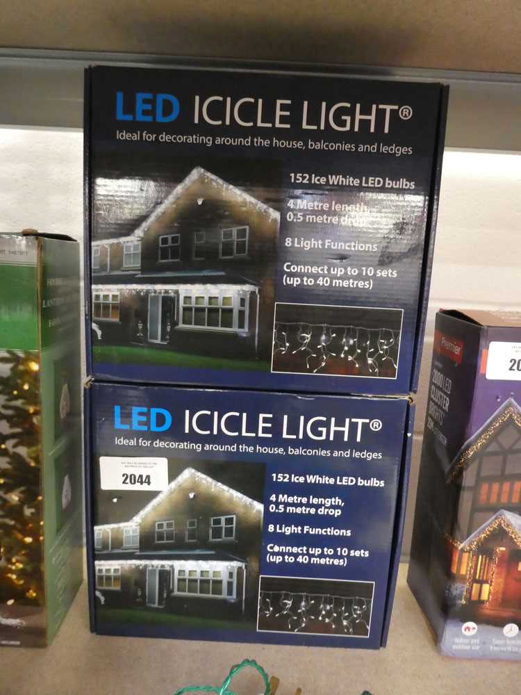 +VAT Two boxed sets of LED icicle lights ( 4m length, 0.5 m drop, 8 light functions )