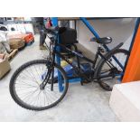 Apollo Contour mountain bike in black