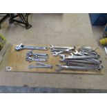 Approx. 25 mixed size spanners