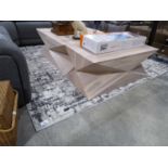 +VAT Large grey and white flek patterned rug