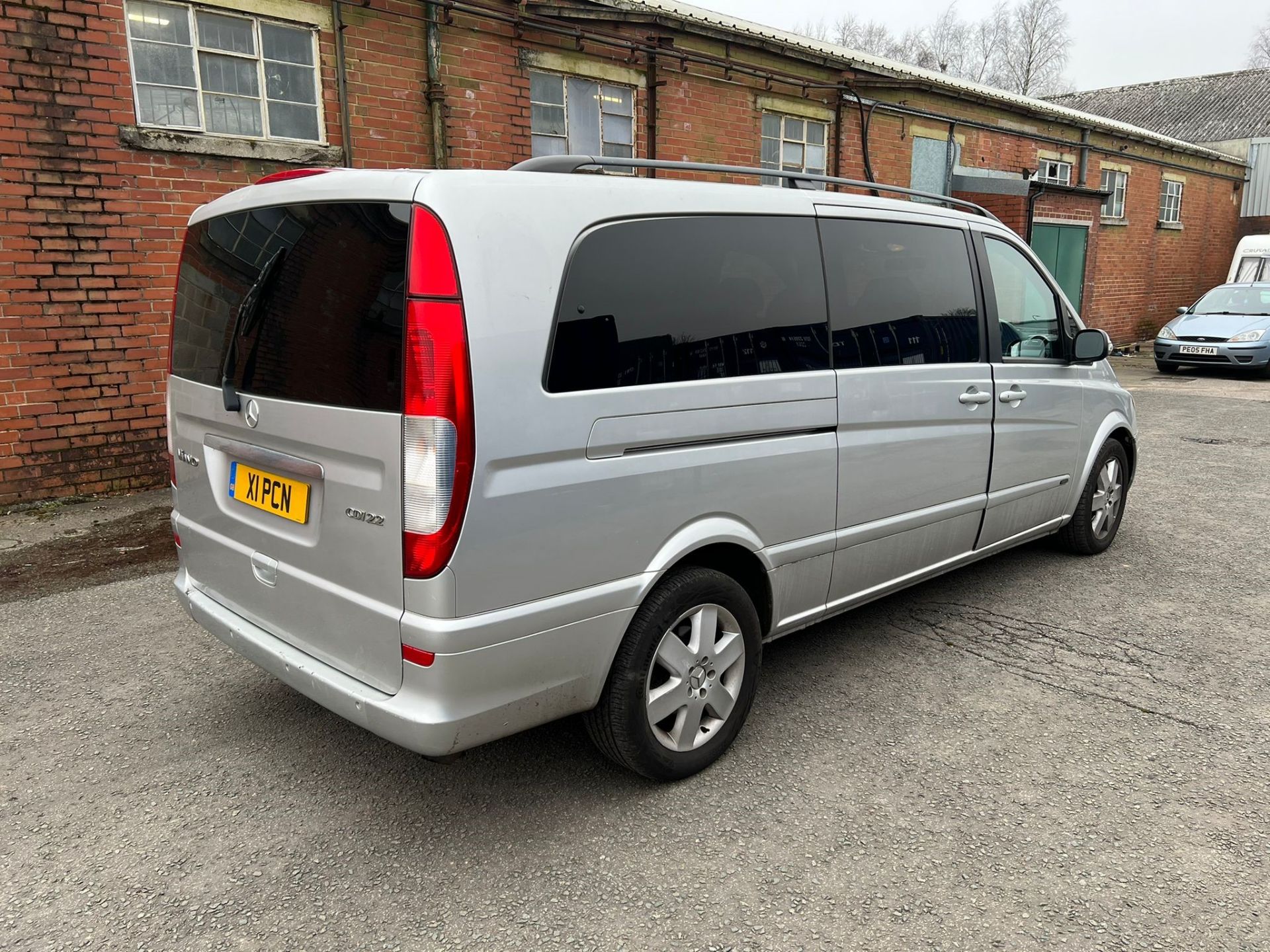 A Mercedes Viano CDI 2.2 Ambient XLONG A 5 door People Carrier Reg. No.X1PCN, first registered 13/ - Image 5 of 16
