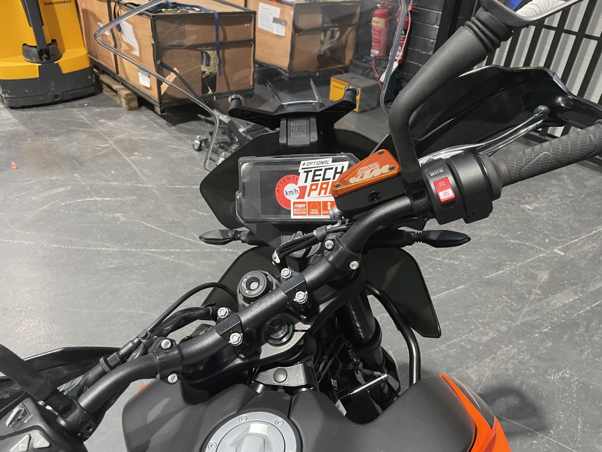 A KTM 890 Adventure Road Bike, 2021, VIN No.VBKTS6409MM816819, with KTM dealer for PDI, KTM - Image 3 of 4