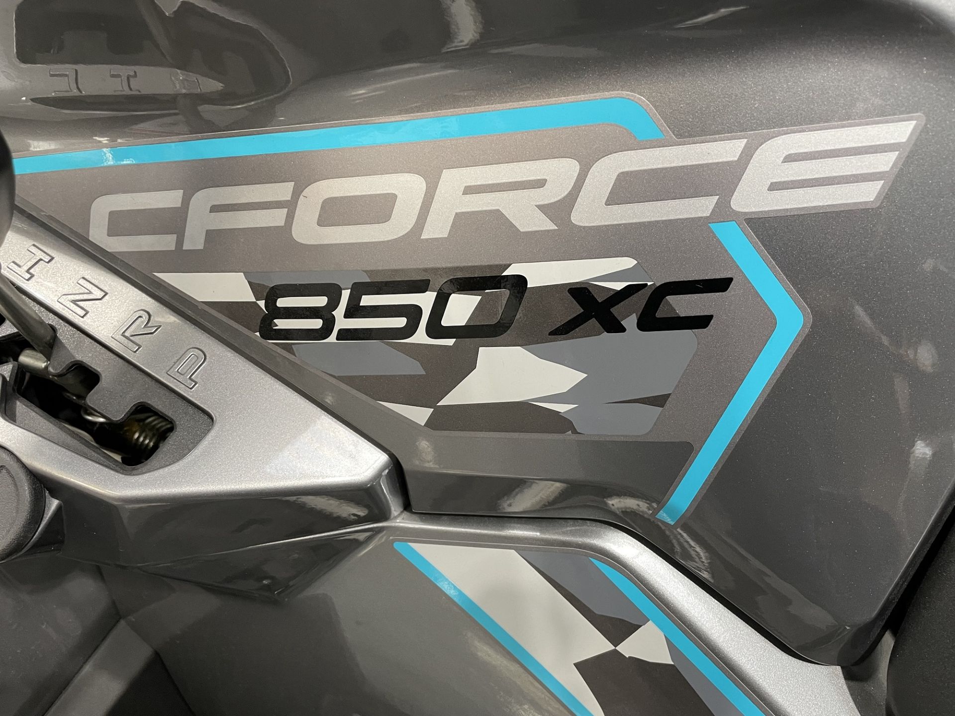 A CF Moto CFORCE 850 XC 4x4 CF800ATR-3 Quad Bike, VIN No.LCELVYZJ8M6000341 (as new) with towing - Image 5 of 6